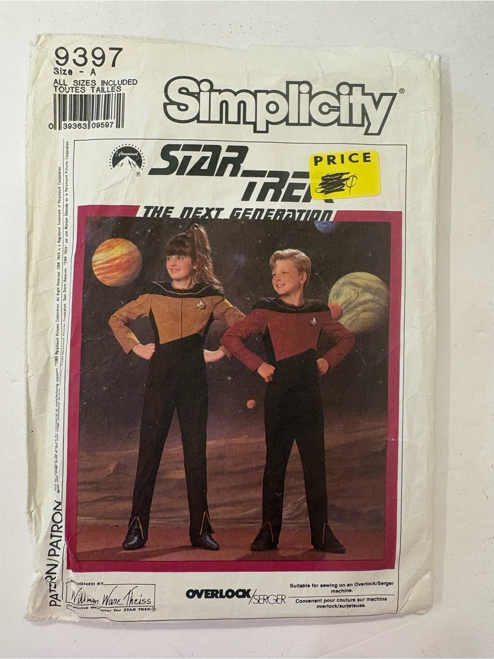 Simplicity 9397 Star Trek Next Generation Halloween Costume Child’s Size A